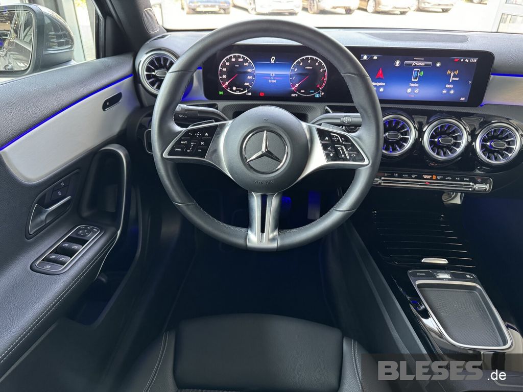 MERCEDES-BENZ A 200 – Bild 9