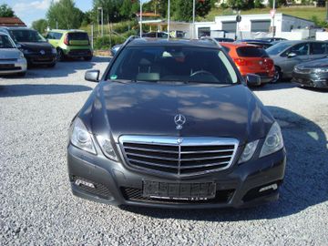 Mercedes E 300 - 8