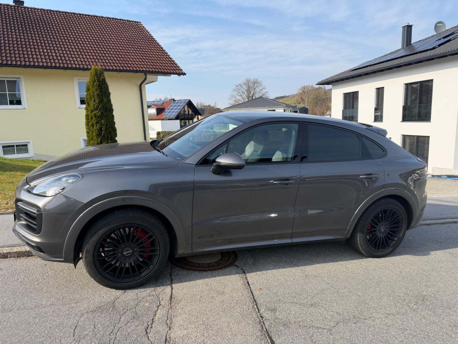 Porsche Cayenne Coupe GTS