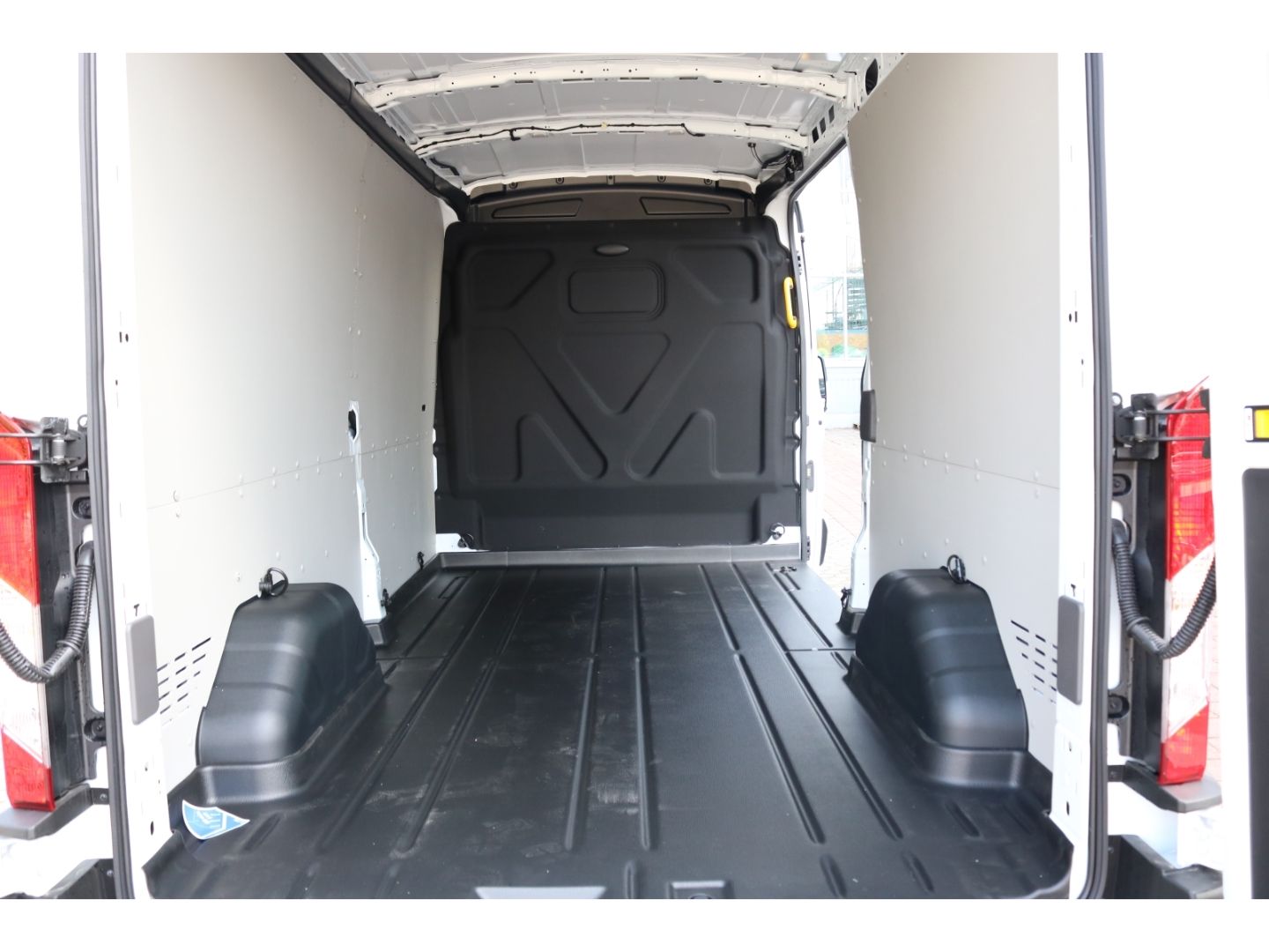 Fahrzeugabbildung Ford Transit Kasten 350 L3 Trend 2.0 TDCi DPF EU6d