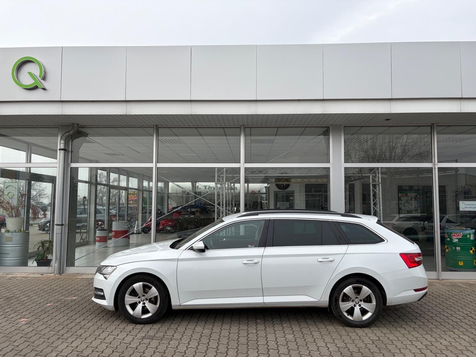 Skoda Superb 2.0 TDI  DSG+4x4+AMBITION+NAVI+AHK+ACC
