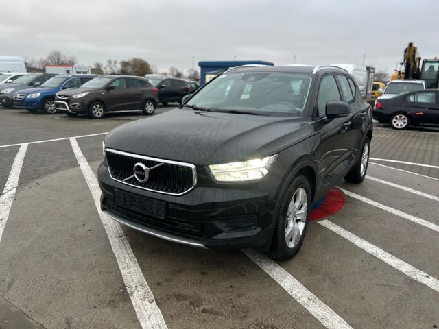 Volvo XC 40/Momentum Pro/Kamera/Navi/T-Leder/190Ps/