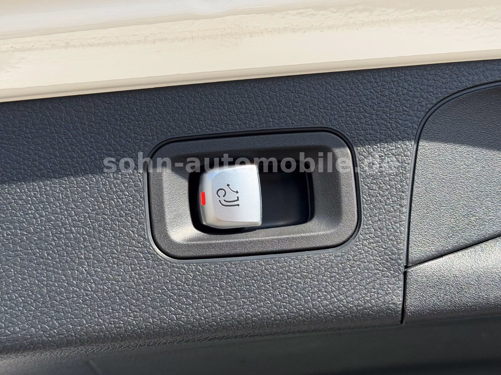 Mercedes-Benz GLC 300 e 4M AMG-Line/Pano/Distro/Night/Wide/AHK