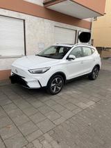 MG ZS 69,9 kWh Luxury mit AHK/ neue Allwetterreifen