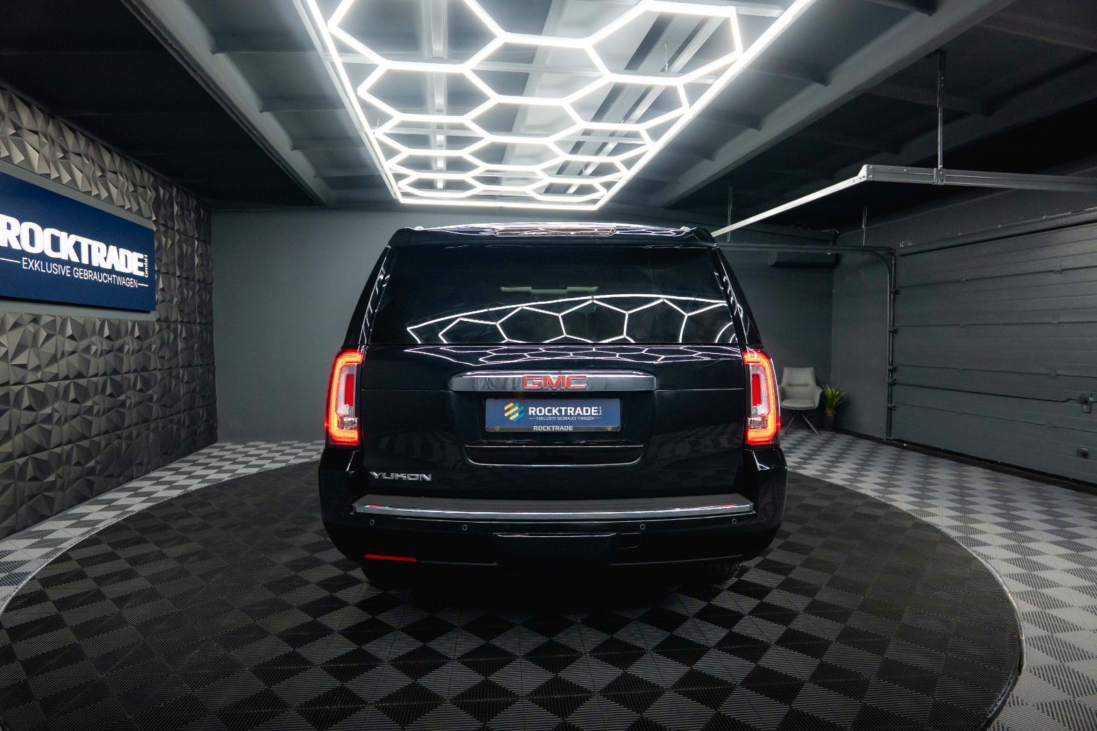 Fahrzeugabbildung GMC Yukon 6.2 V8 DENALI 4x4 LED *Unfallfrei*TV*ACC*