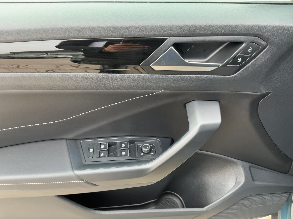 Volkswagen T-Roc - Bild 15