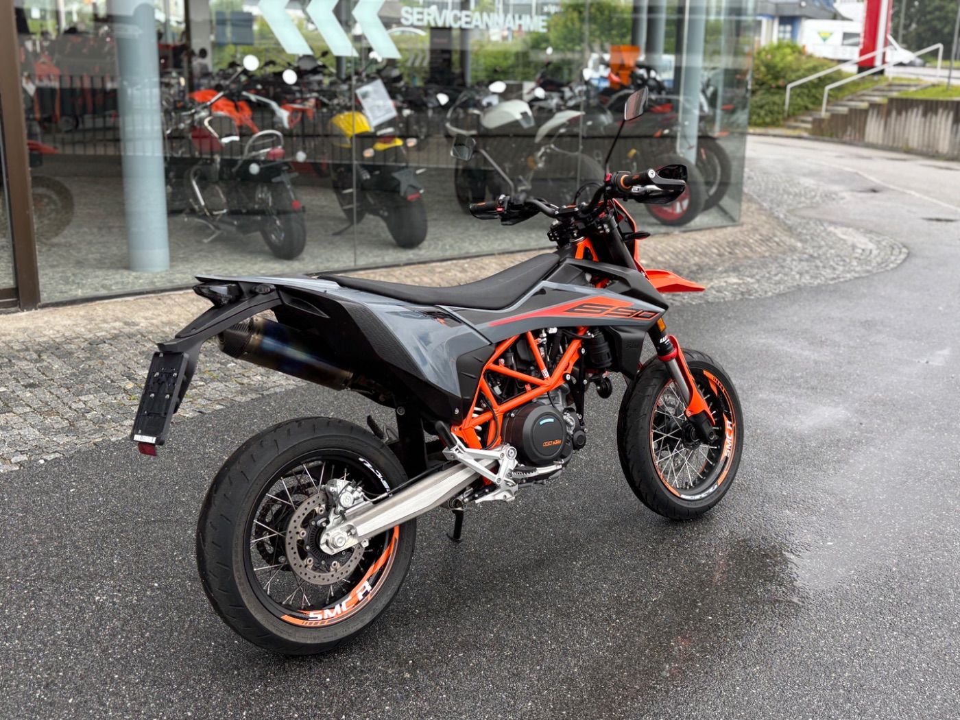 Fahrzeugabbildung KTM 690 SMC-R 2022 A2 Arrow Endschalldämpfer