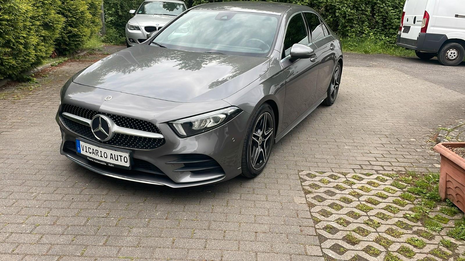 Mercedes-Benz A 200 AMG Paket,LED Scheinwerfer