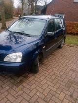 Kia Kombi, Kupplung defekt - gebrauchte Kia Carens aus dem Jahr 2005