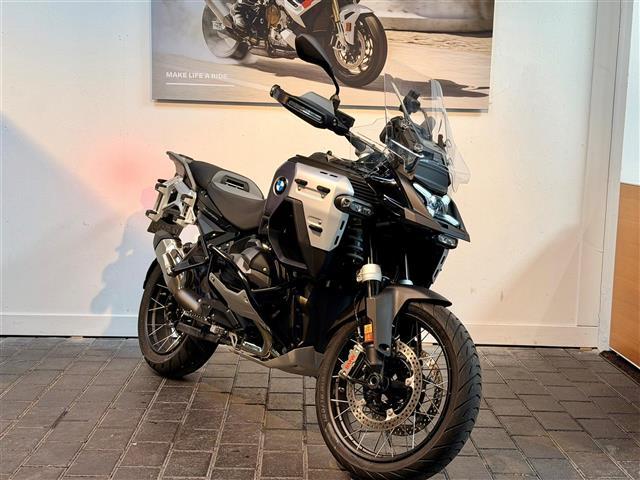 BMW R 1300 GS Adventure Alle 4 Pakete + Höhe