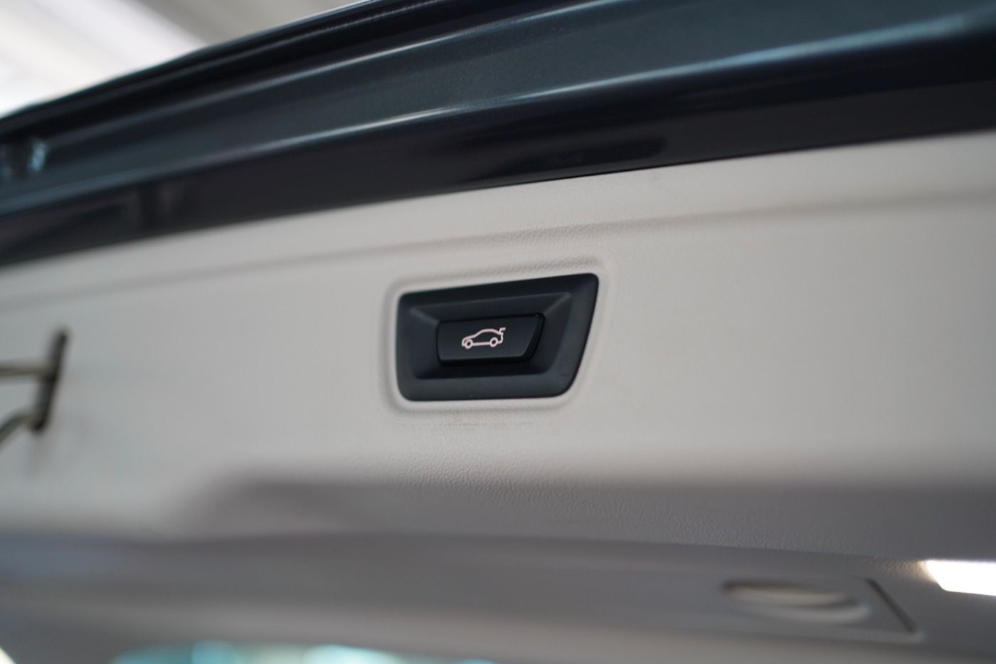 Fahrzeugabbildung BMW 320d Touring +Live Cockpit Prof.+Driving Assist.