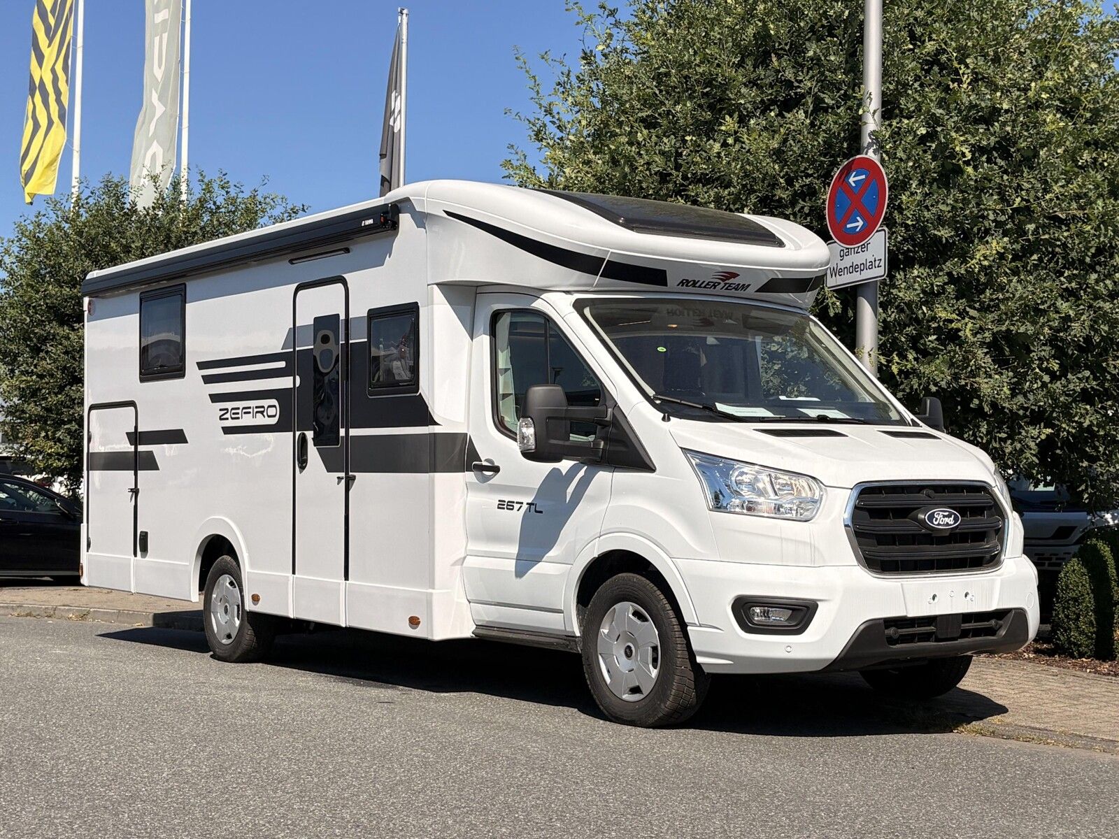Fahrzeugabbildung Roller Team Zefiro 267 TL SIE SPAREN ÜBER 11.979
