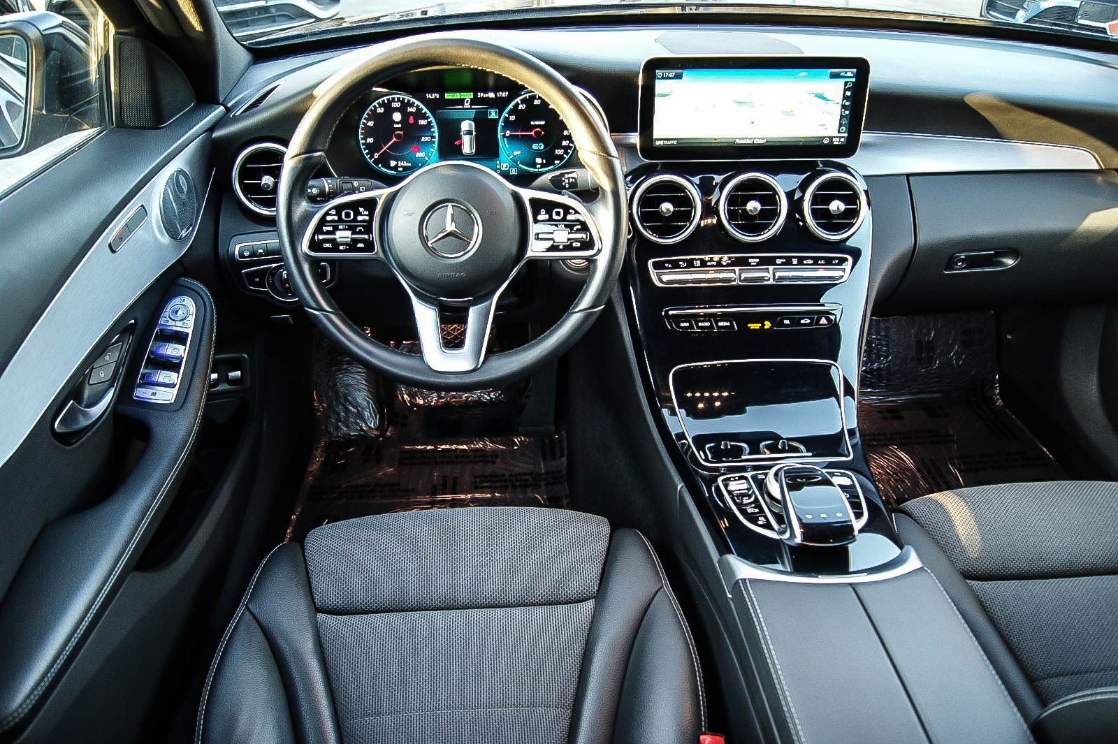 Fahrzeugabbildung Mercedes-Benz C 300 e T 9G-T Avantgarde AHK BURMESTER LED KAME