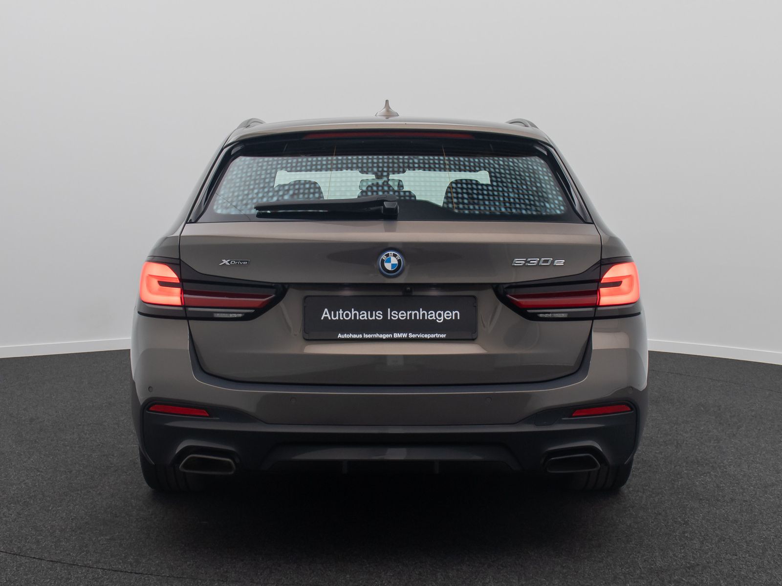 Fahrzeugabbildung BMW 530e xD M Sport H/K DAB HUD Individual 19Zoll