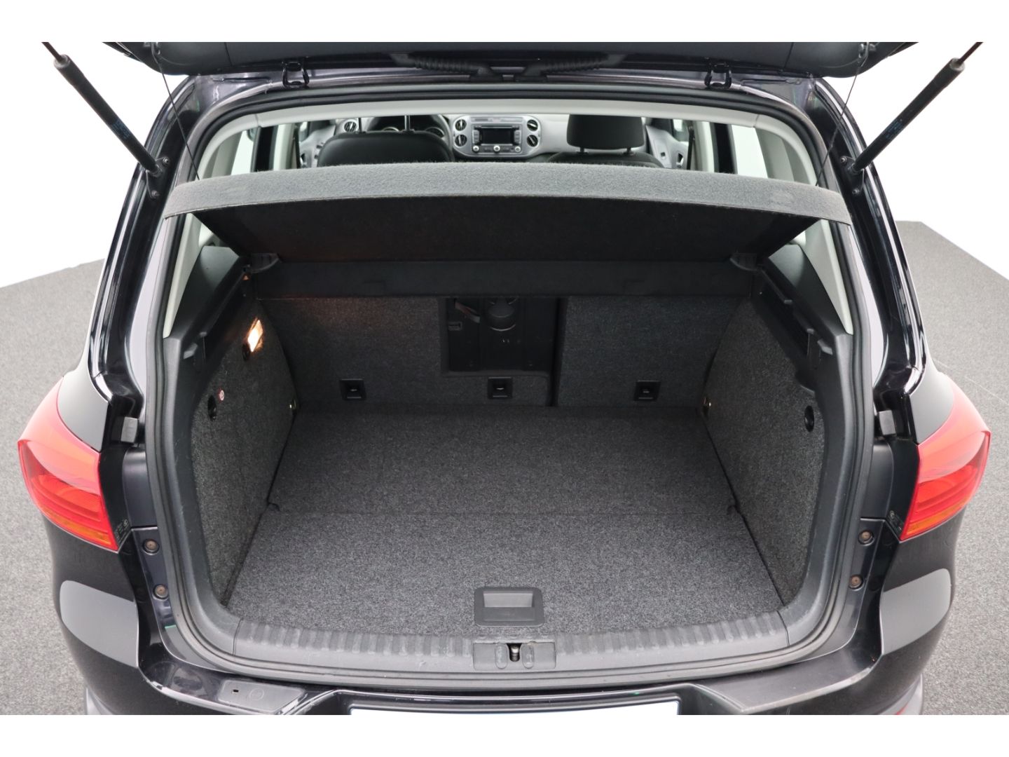 Fahrzeugabbildung Volkswagen Tiguan 2.0 TDI DSG 4Motion Trend & Fun AHK Xenon