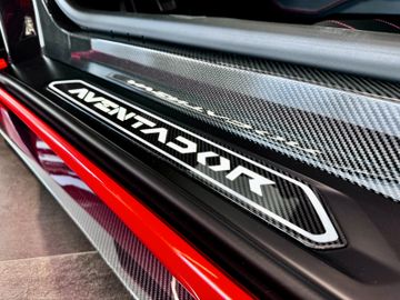 Lamborghini Aventador S Coupé Sofort verfügbar!, V12 6.5l
