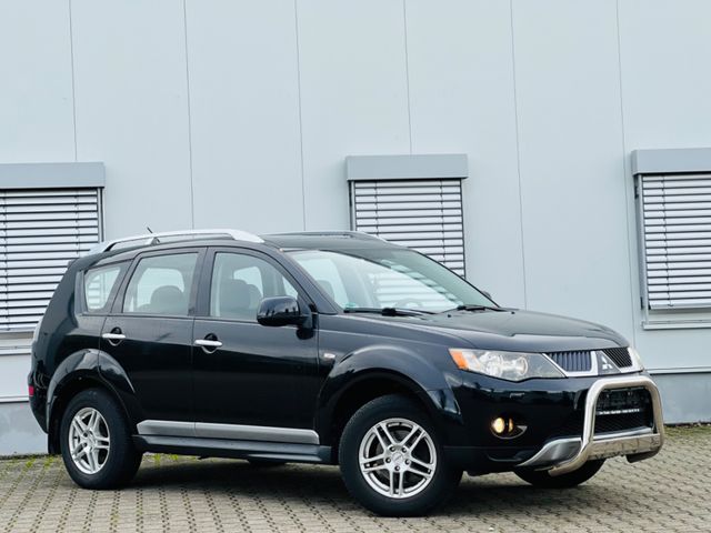 Mitsubishi Outlander 2.4 // SCHIEBEDACH //LEDER//  GEPFLEGT