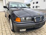 BMW 323i E36    Oldtimer - BMW 323: E36 323i