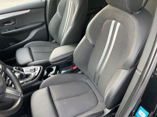 Fahrzeugabbildung BMW 220 Active Tourer i M Sport Autom. Navi, Rückfah