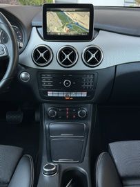 Mercedes B 180 - 11