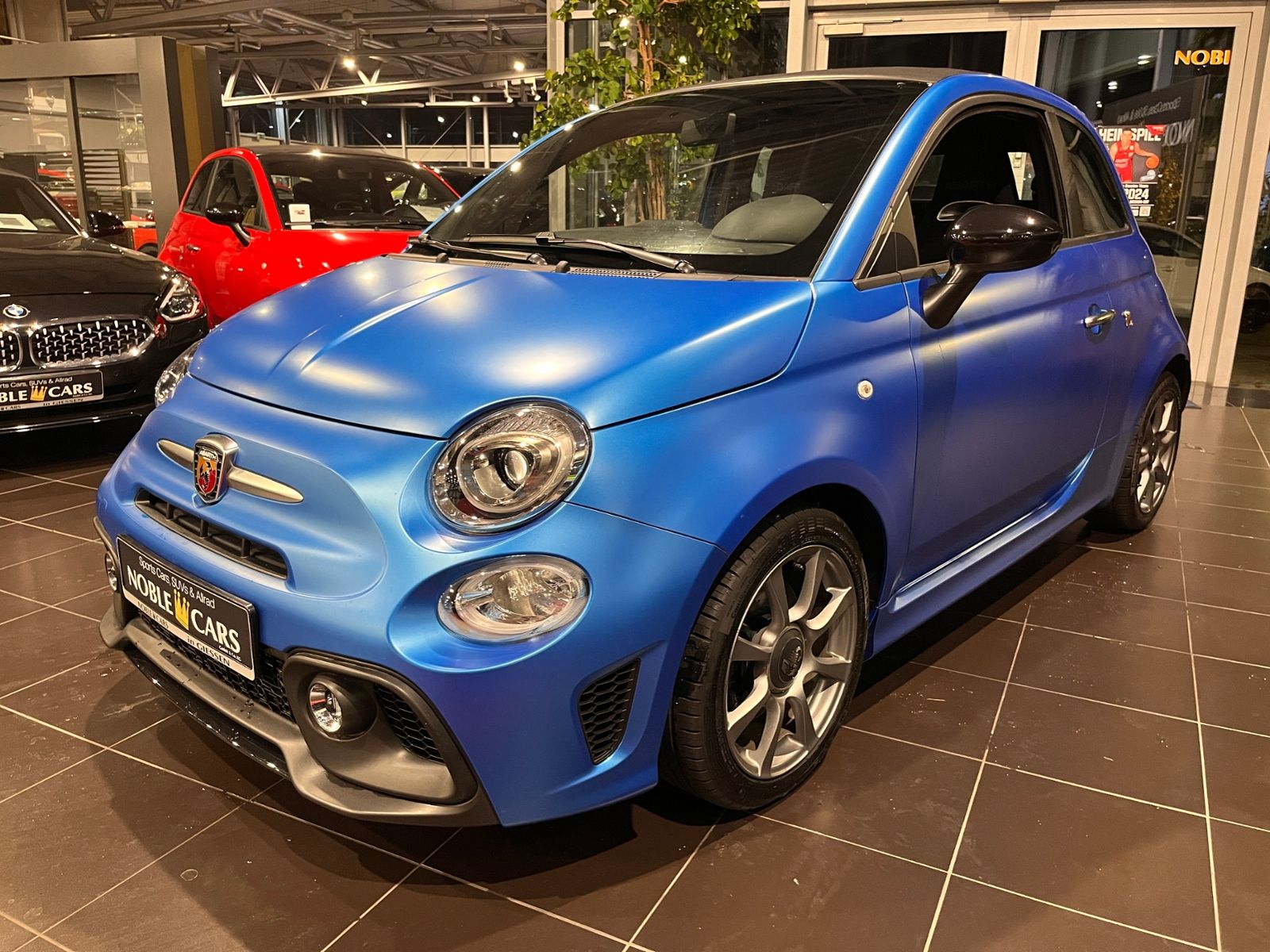 Fahrzeugabbildung Abarth 595C -BLAU MATT- LED  CARPLAY DAB ALU