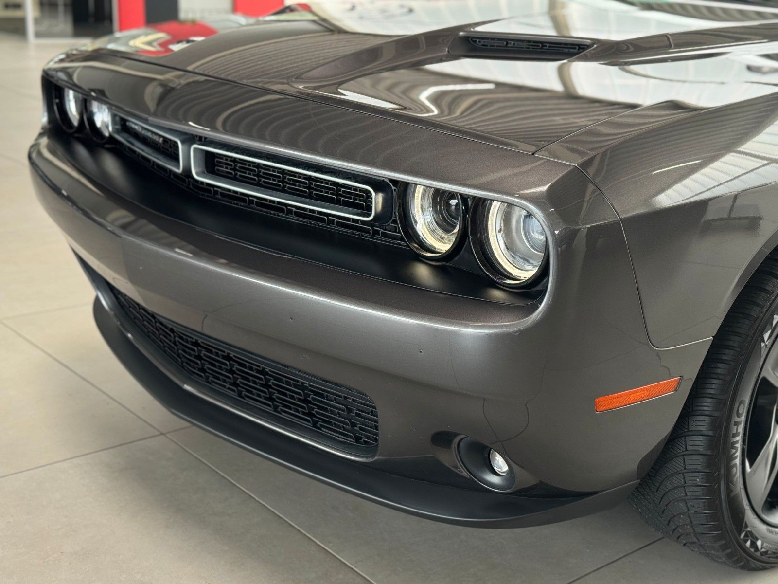 Fahrzeugabbildung Dodge Challenger SXT 3.6 V6 Navi Alpine CarPlay LPG