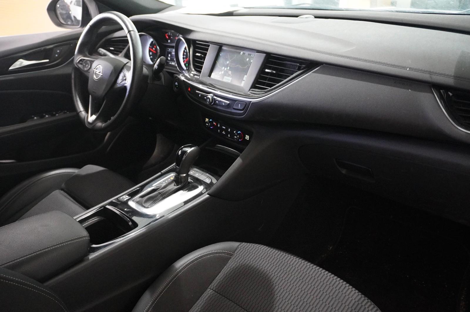 Opel Insignia B ST 2.0D ELEGANCE LED/NAVI/SHZ/LHZ/PDC