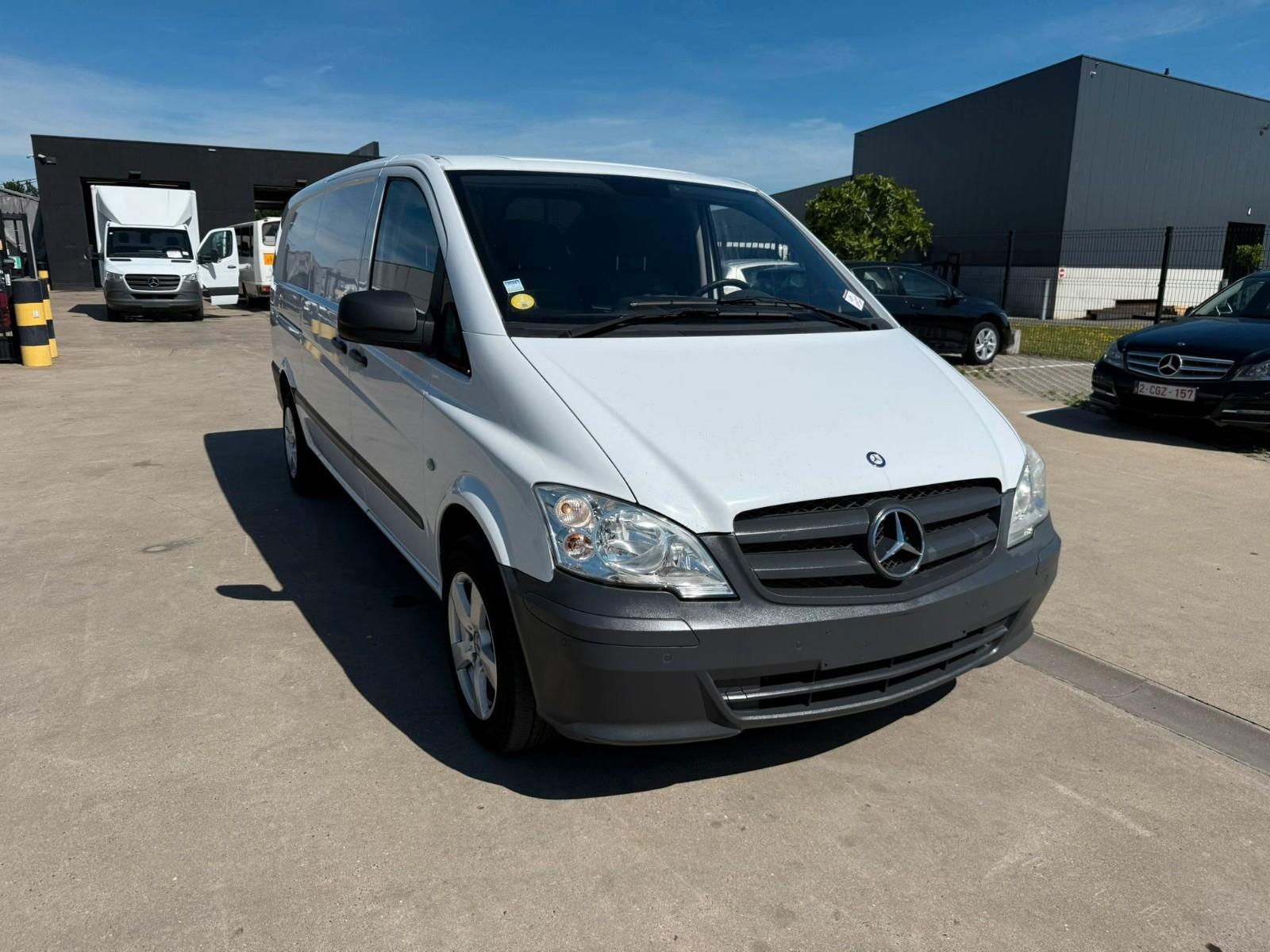 Mercedes-Benz Vito 113 (Stock ID 00463)