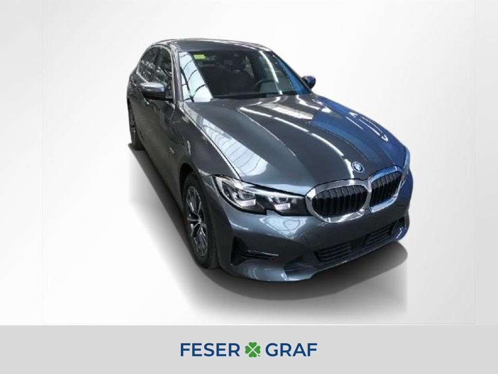 Image of BMW 320