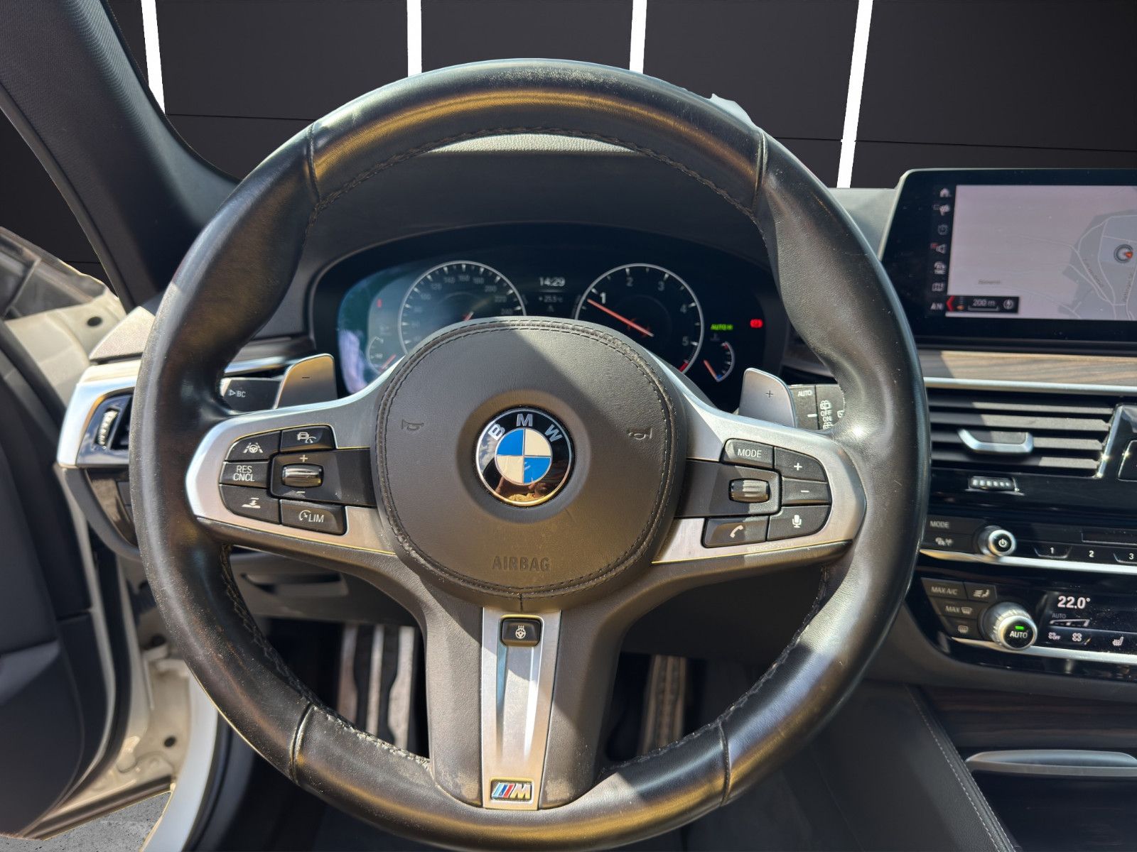 Fahrzeugabbildung BMW 540 d Touring xDrive MSport/2.Hand/Pano/H&K/