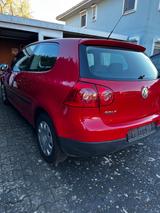 Volkswagen Golf 1.4 Comfortline Comfortline - aus 2005 mit Benzin-Antrieb: Kleinwagen