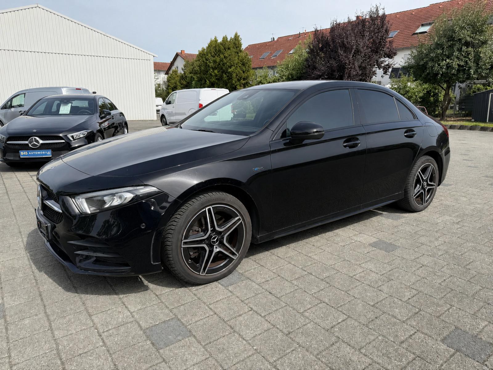 Mercedes-Benz A 250 e Limousine AMG LINE NIGHT EDITION 2020 MB
