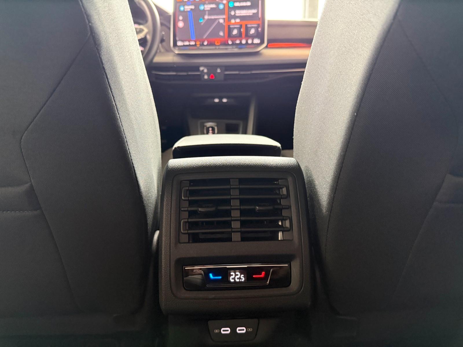 Volkswagen Golf VIII Variant 1.5 eTSI,PDC,Navi,LED,AHK,1Hd, миниатюра 13