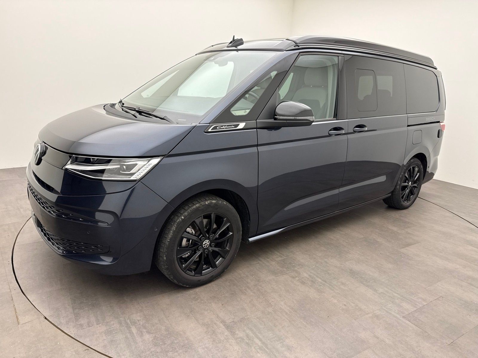 Volkswagen T7 California Beach Tour 1.5 eHybrid DSG 4Motion imagem 2