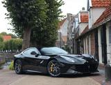Ferrari F12 6.3 berlinetta | Camera - Lift - 1. Hand - Ferrari F12: Berlinetta