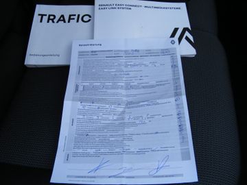 Renault Trafic - 11
