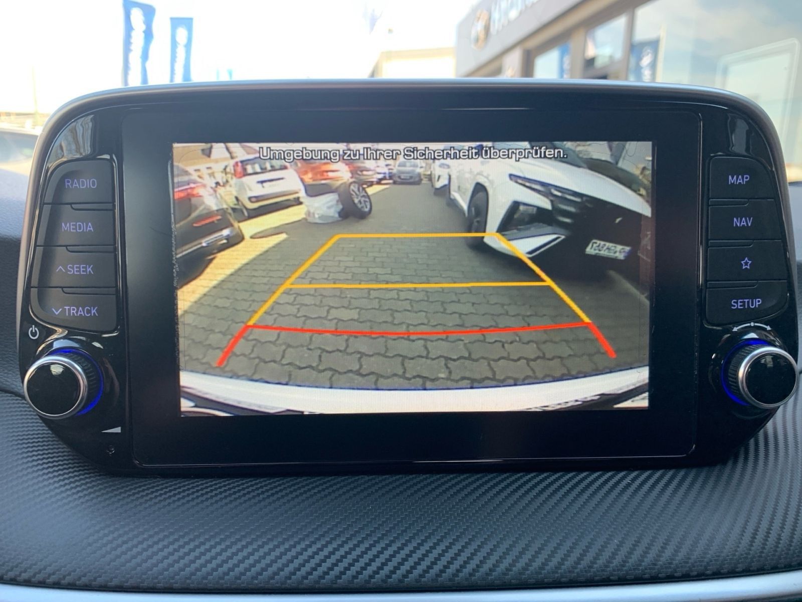 Fahrzeugabbildung Hyundai TUCSON 1.6 Advantage Navi 8xbereift