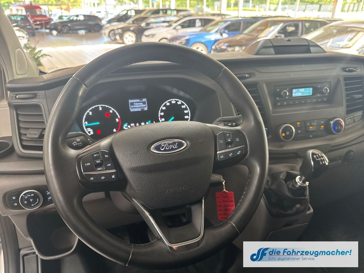 Fahrzeugabbildung Ford Transit Custom Kasten 320 L2 Trend 2.0 TDCi EU6d