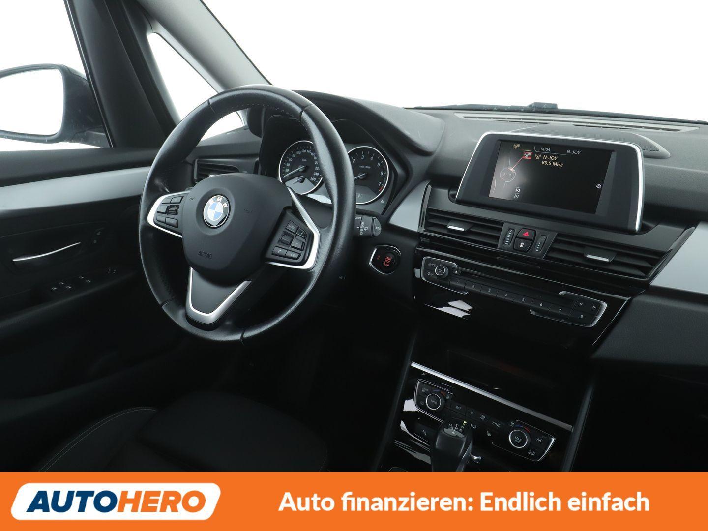 BMW 220i Gran Tourer Advantage Aut.*NAVI*LED*PDC*