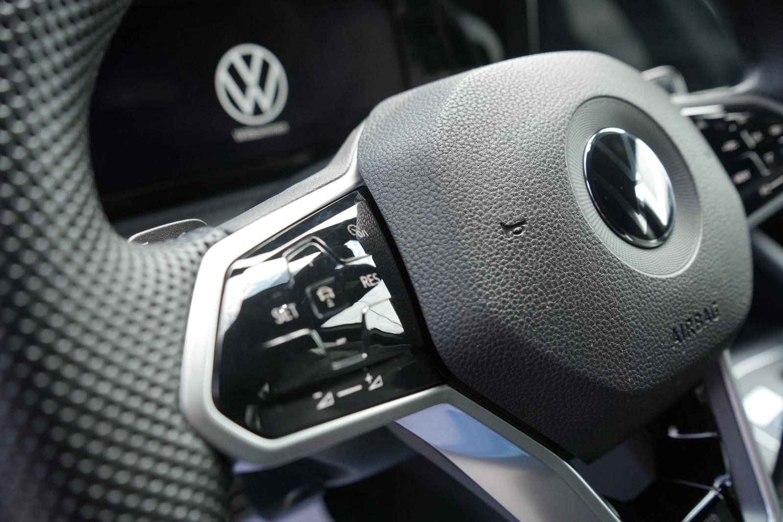 Volkswagen Golf VIII Lim. R-Line eTSI LED LHZ ACC DCC, миниатюра 11
