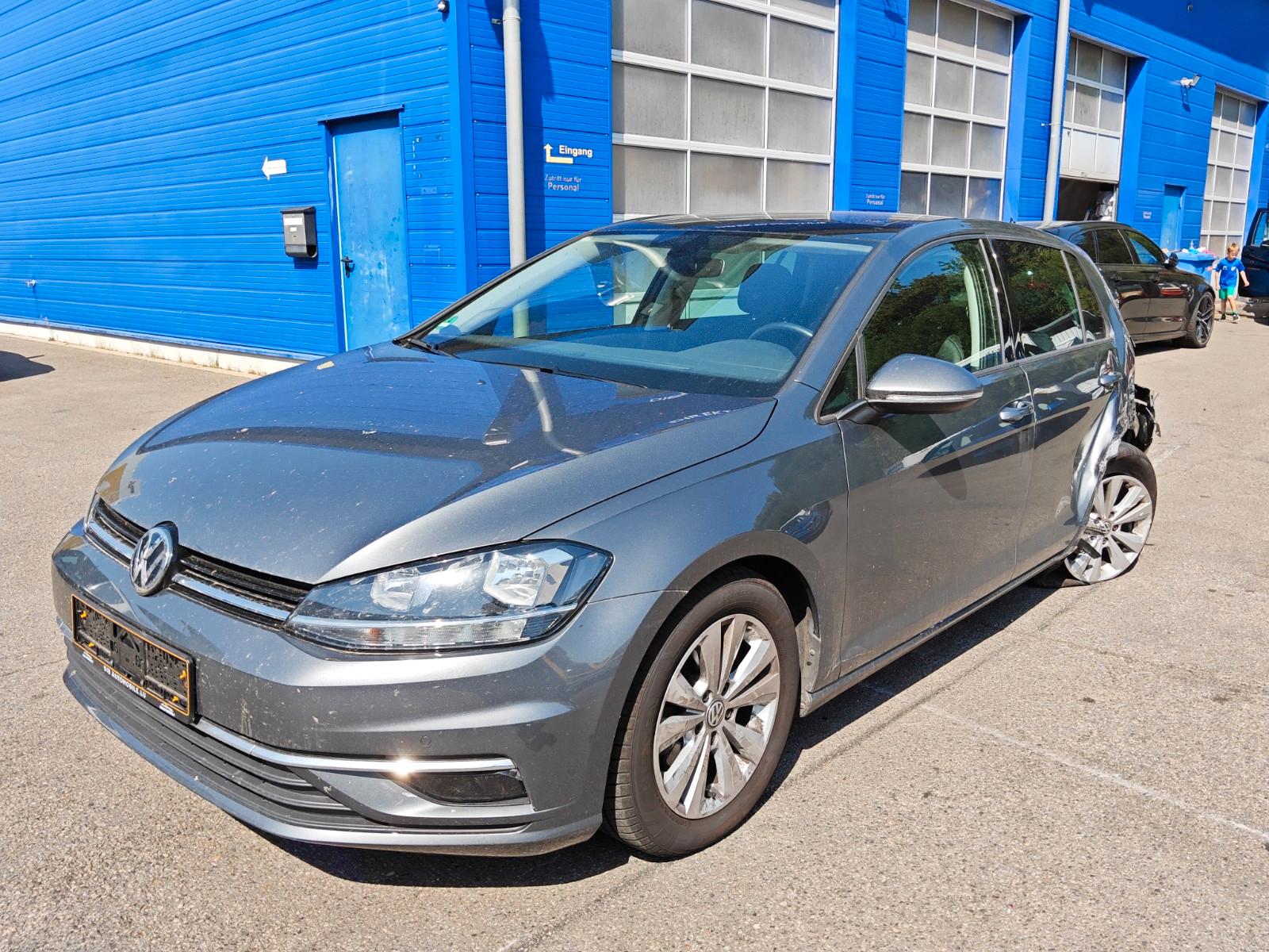 Volkswagen Golf VII Lim. Comfortline BMT Heckschaden