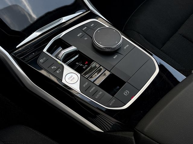 Foto Nummer 10: BMW 330e