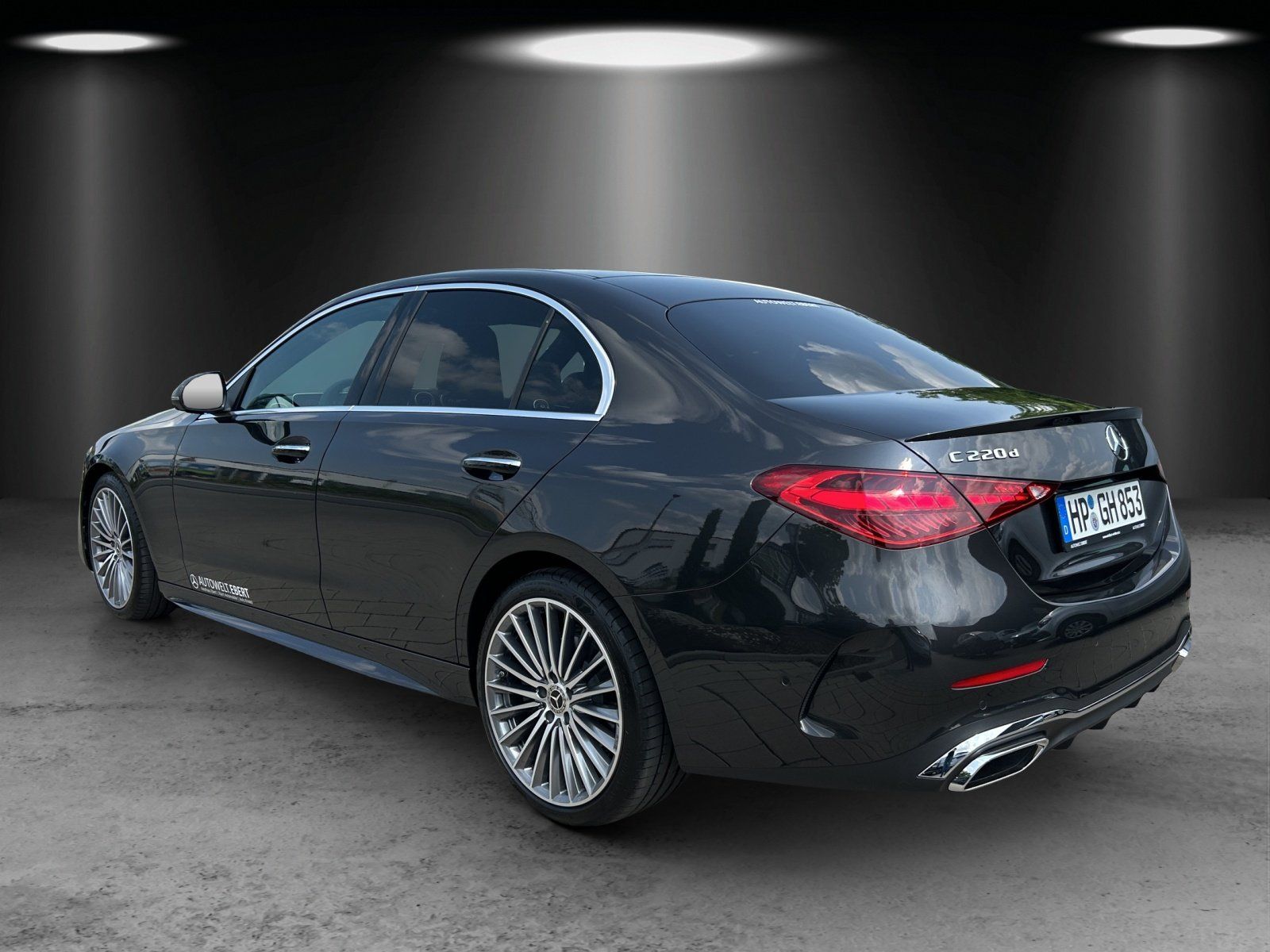 Fahrzeugabbildung Mercedes-Benz C 220 d AMG KeyGo DISTR Memory PANO DigLight 360
