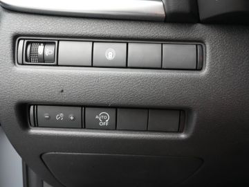 Nissan X-Trail - 12
