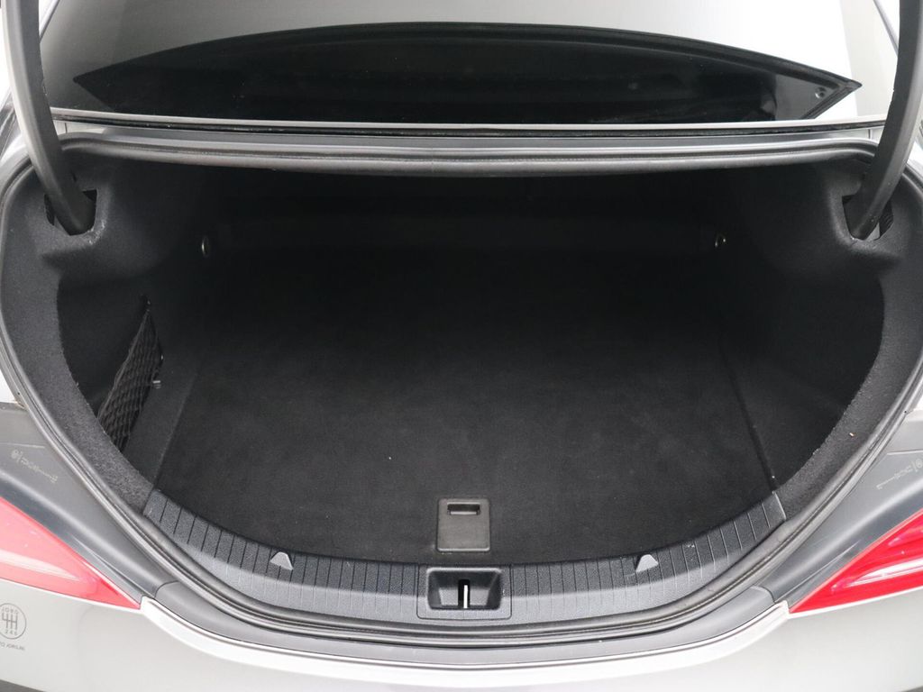 Mercedes-Benz CLA 200 Ambition Motorproblem AMG Styling panora