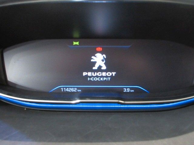Fahrzeugabbildung Peugeot 5008 Allure 1.5D LED/SHZ/PANO/AHK/LEDER&MASSAGE