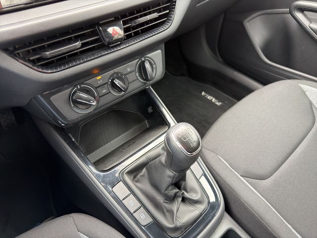 Fabia 1.0 MPI Active KLIMA PDC LED SCHEINWERFER