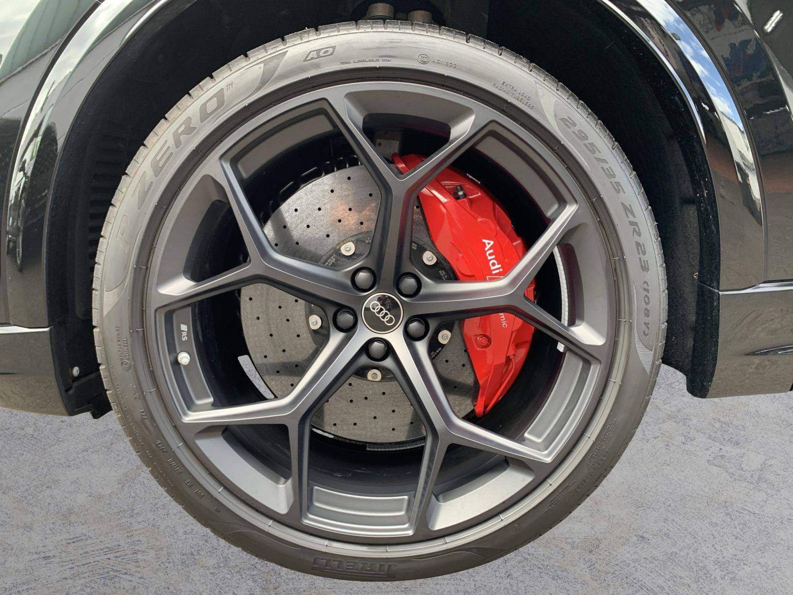 Audi RSQ8 - Bild 8