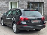 Opel Astra1.6 Automatik Sports Exklusiv/SHZ/PDC/2Hand - Opel Astra: 1.6