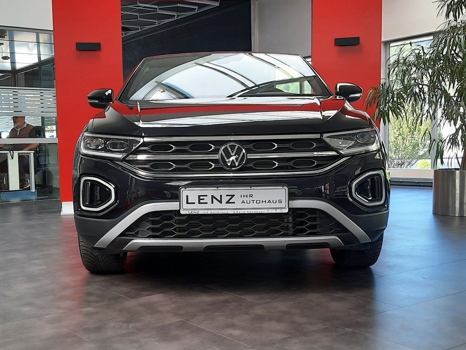 Fahrzeugabbildung Volkswagen T-Roc Cabriolet Style TSI DSG *Navi*Cam*LED*PDC*